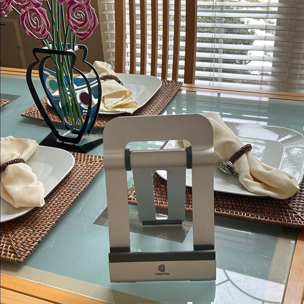 Griffin Silver Tablet Stand - Picture 5 of 5